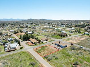 20167 E Sierra Dr, Mayer, AZ 86333