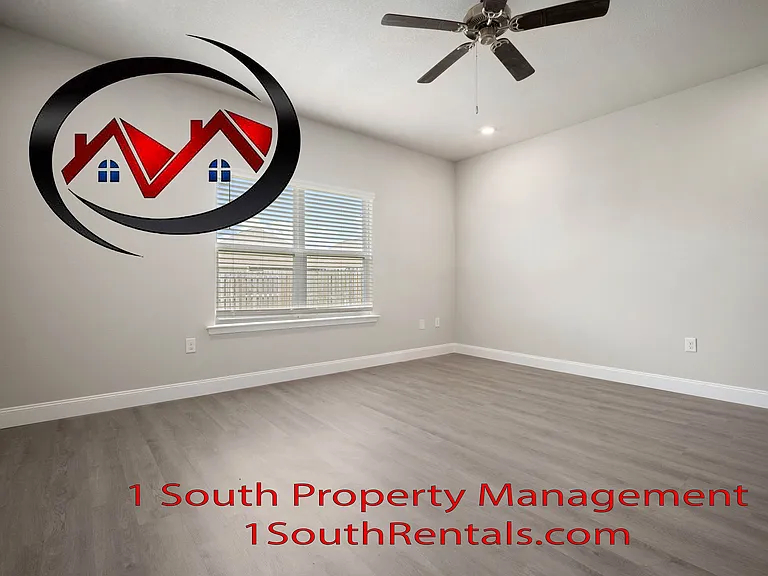 31710 Memphis Loop — Photo 8