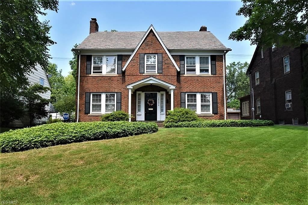 16707 Fernway Rd, Shaker Heights, OH 44120 | Zillow
