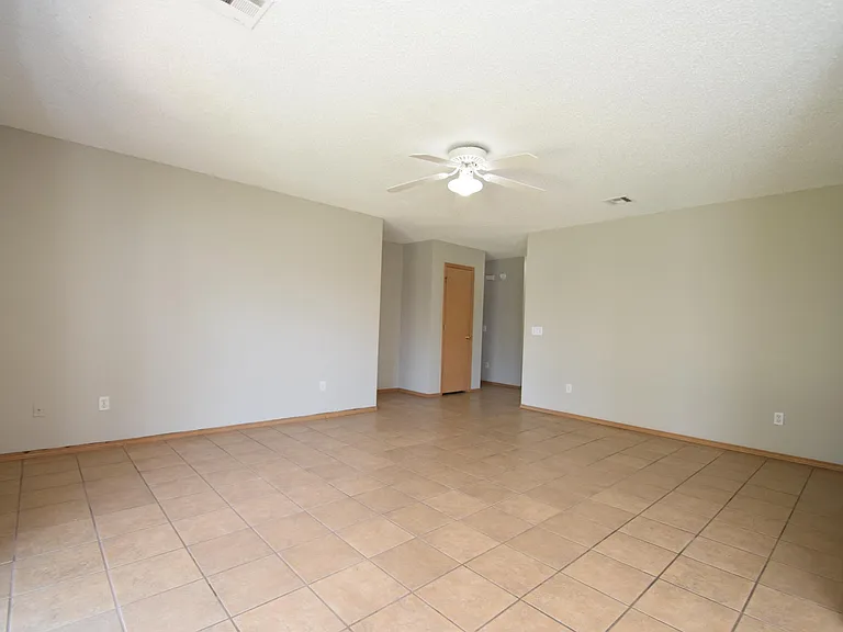 3 Burnett Cir — Photo 2
