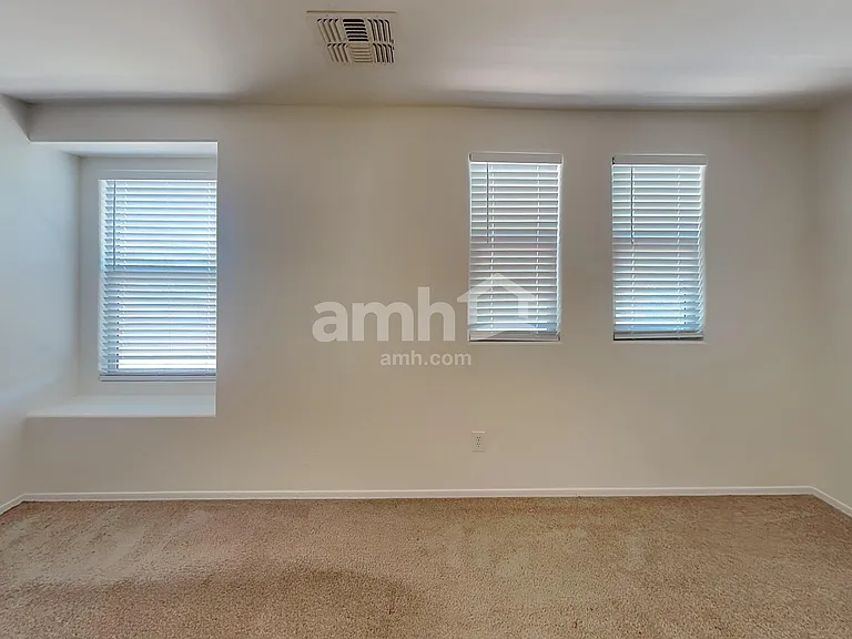2865 S Hansen Dr — Photo 9