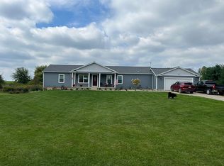 1294 Shagawa Trl, Lowell, MI 49331