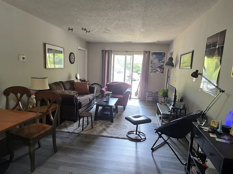 303 Smith Level Rd #F13 — Photo 2