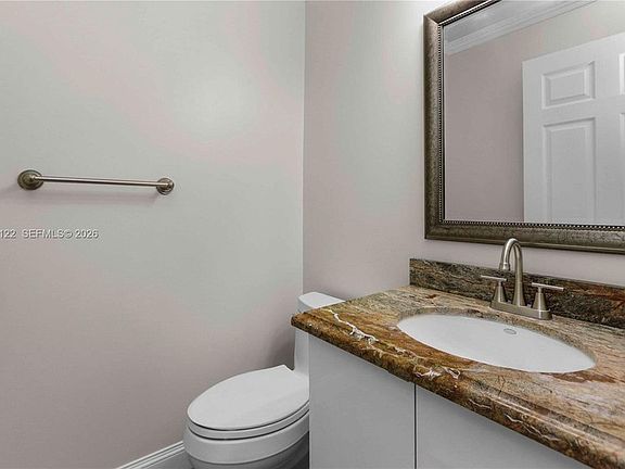 4th image of 11763 SW 102nd St #1