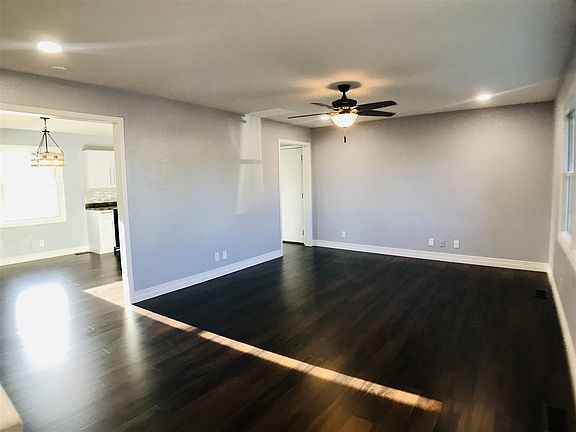 2nd image of 713 S 13th Ave