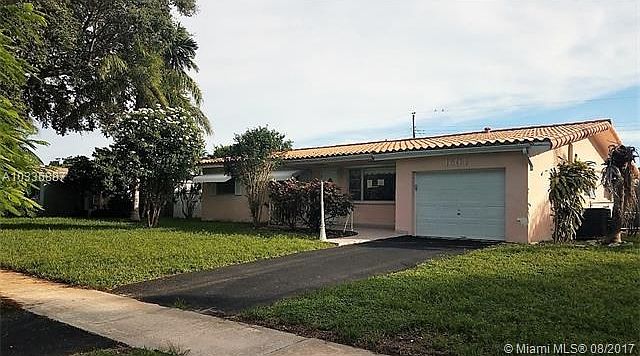 1st image of 1604 E Hawthorne Cir