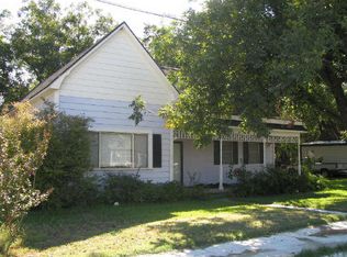301 S Walnut St, Hico, TX 76457