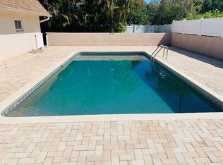 7190 131st St, Seminole, FL 33776