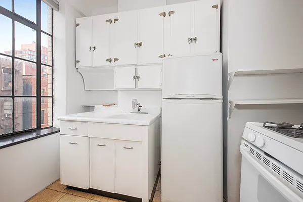 Rented by R New York | media 11