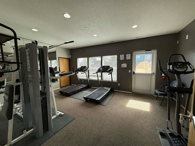 Three Rivers Place Apartments — Photo 39