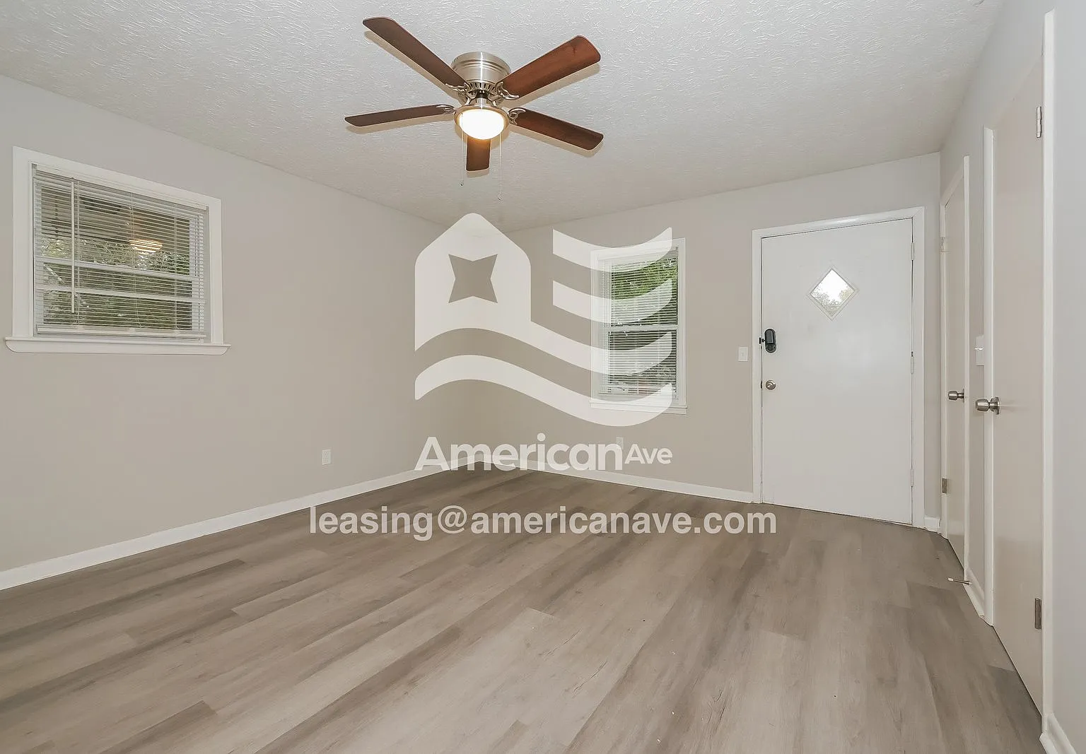 3 bed, 1.0 bath, 956 sqft, $1,535 — Photo 4