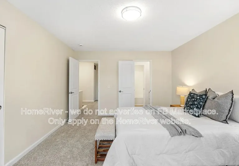 18 E Caven St — Photo 19