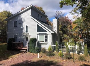 223 Sage Rd, Long Pond, PA 18334