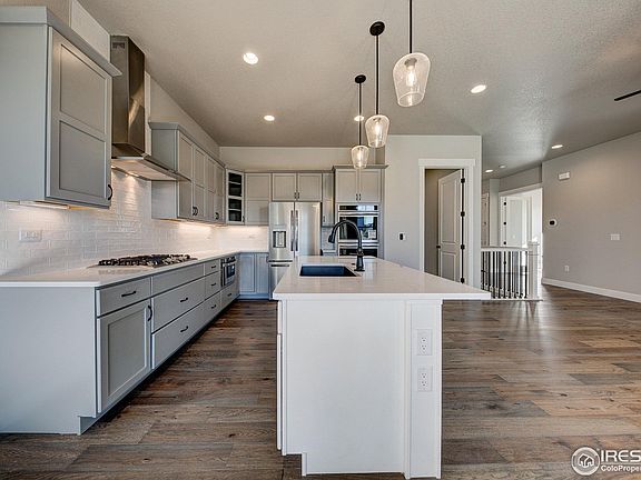 2nd image of 8421 Cromwell Cir