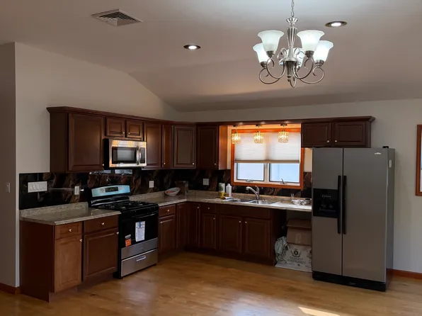 372 Naughton Ave Floor 2, Staten Island, NY 10305