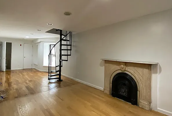 Rented by REAL New York | media 14