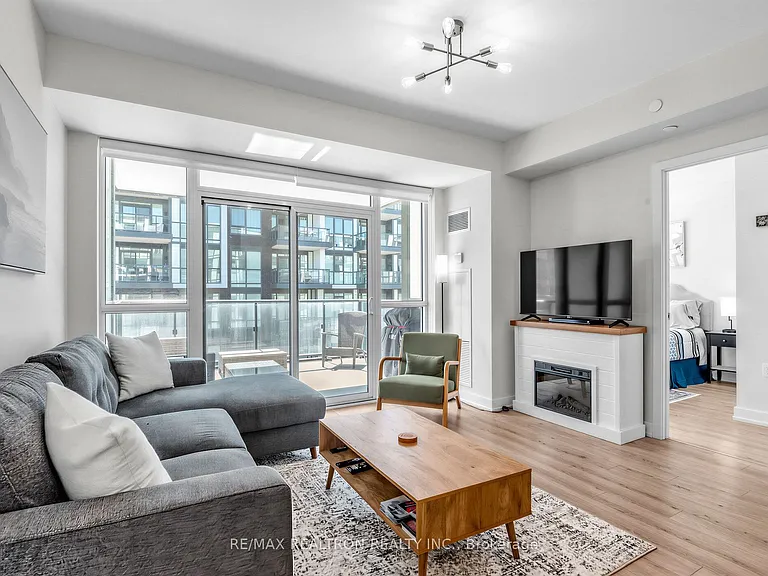 375 Sea Ray Ave #233 — Photo 5