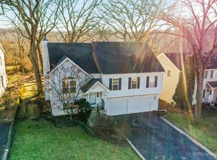 1840 Riverwood Dr, Algonquin, IL