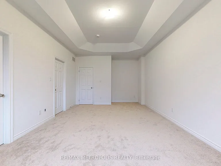 9 Caton Ln — Photo 34