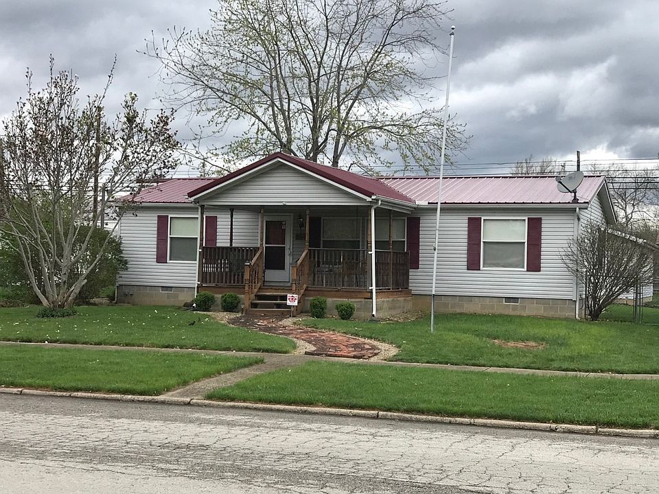 1st image of 616 E 2nd St