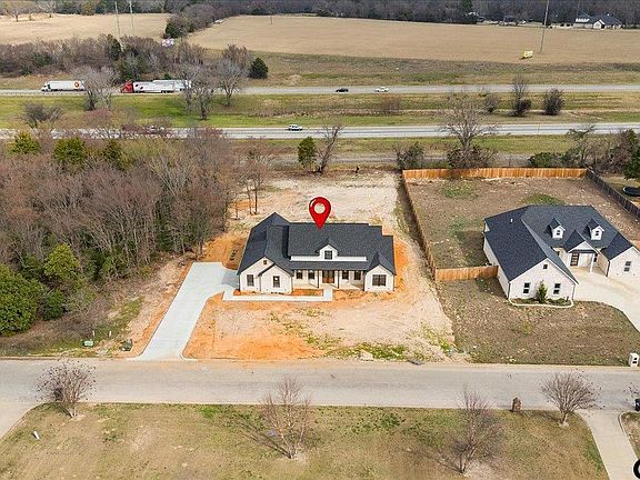 5th image of 19395 Ridge Point Cir