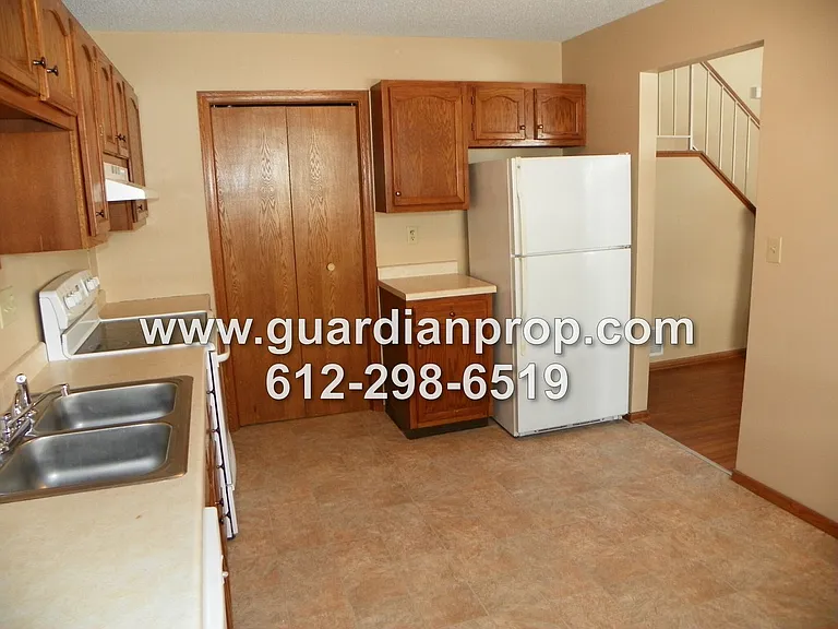 2355 Springside Dr E — Photo 6