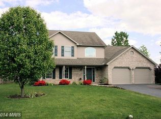 234 Hickory Ln, Shippensburg, PA 17257