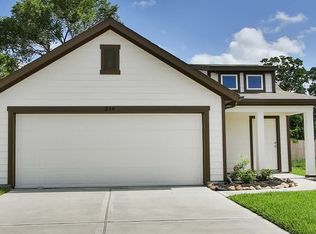 216 Laura Leigh Ln, Angleton, TX 77515