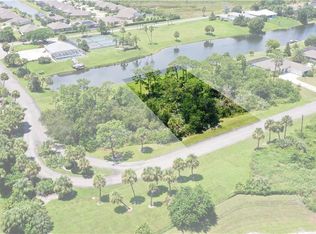 1580 Eagles Cir, Sebastian, FL 32958