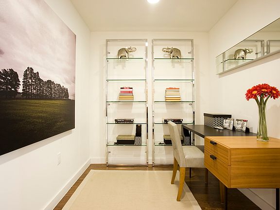 4th image of 260 W 26th St APT 6L
