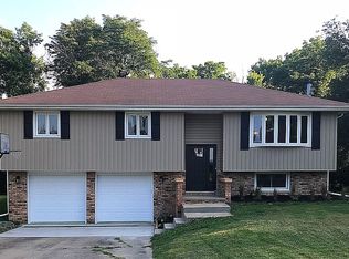 25476 Valley View Rd, Tremont, IL 61568