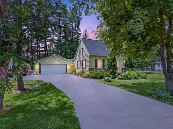 6925 GROTTO AVENUE, Rudolph, WI 54475