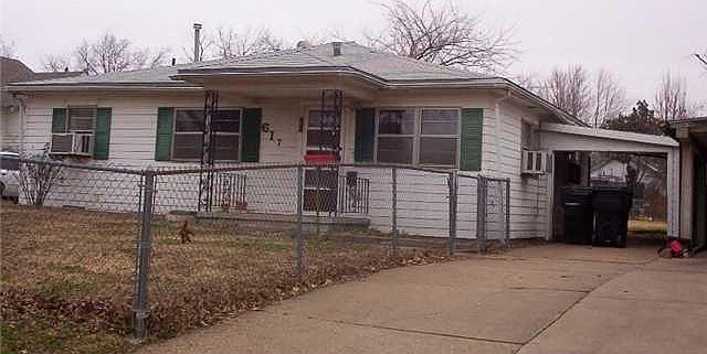 2nd image of 617 SW 34th St