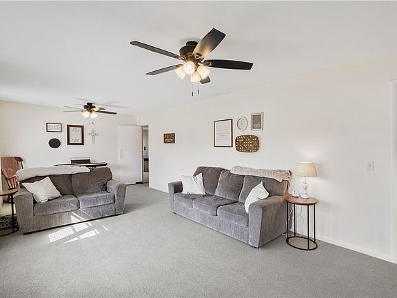 3rd image of 1201 Denson Dr