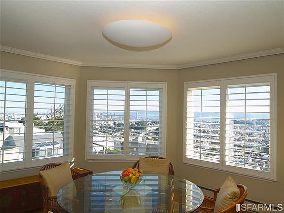 5th image of 11 High St APT 101