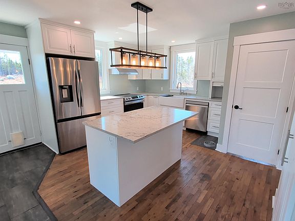 5th image of 2351 Ostrea Lake Rd