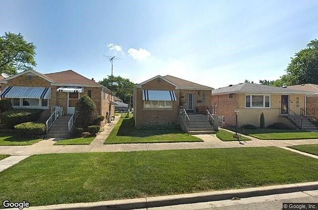 MID-MOD GEM IN STICKNEY FOR RENT, CALL KEVIN ROY, REALTOR @ 708.821.4670.