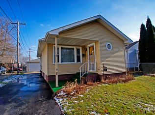 11 S Gretta Ave, Waukegan, IL 60085