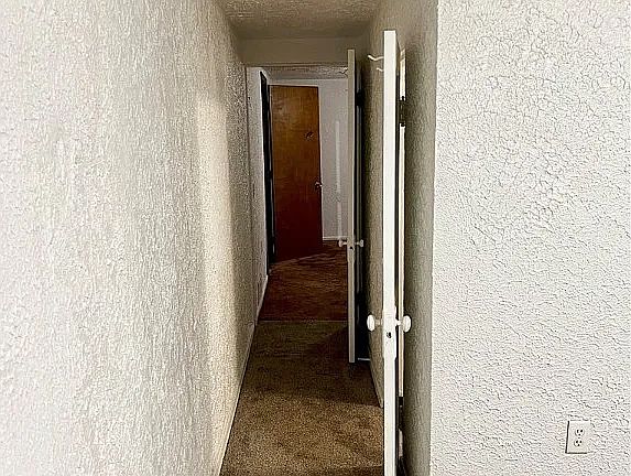 5th image of 128-130 Grandview Ave #128