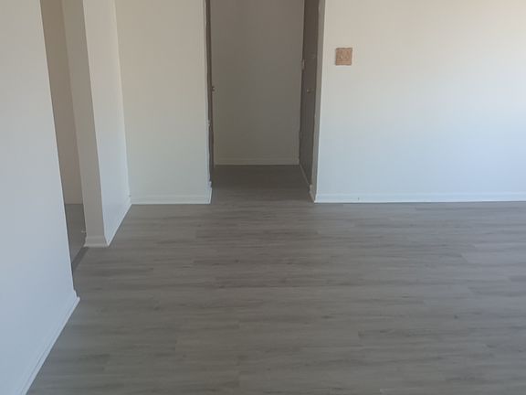 2nd image of 505-515 Stevens Dr #205
