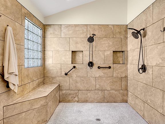 5th image of 137 Patrick Mill Cir