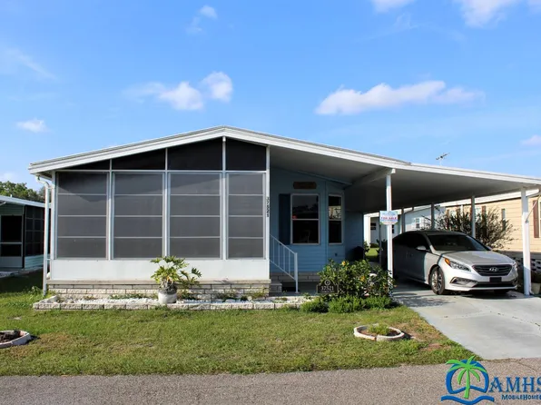 37521 Caribbean Dr, Zephyrhills, FL 33541