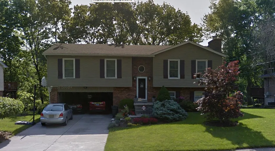 115 Frazer Dr photo 1