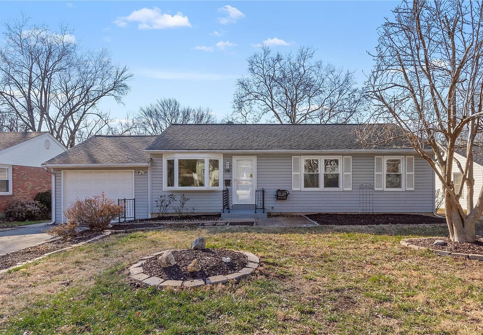 2217 Cherry Ln, Saint Charles, MO 63301 | Zillow