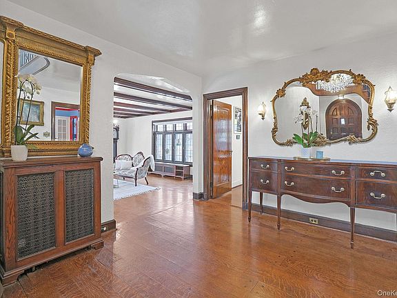 5th image of 66 Mamaroneck Road