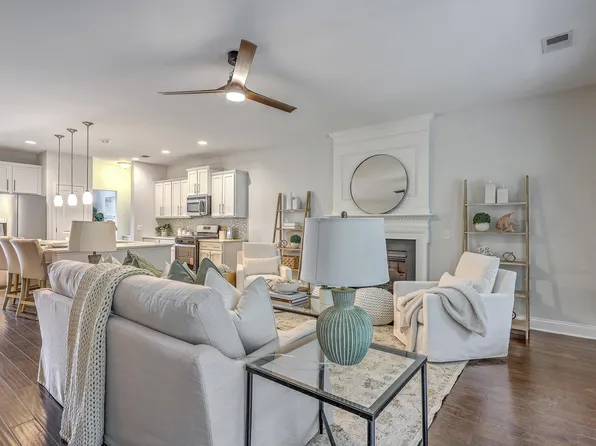 421 Turnstone St, Mount Pleasant, SC 29464