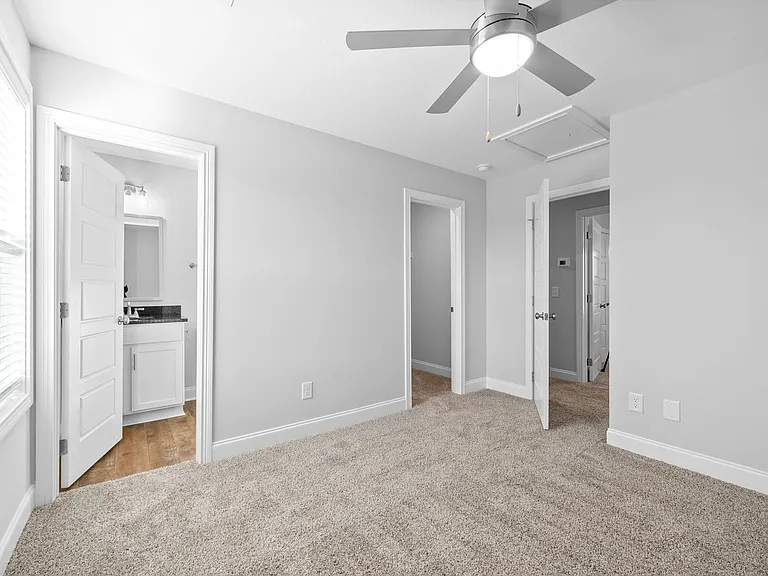 Martin St. - 919 Building B — Photo 15