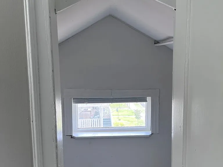 3 Bedroom / 2 Bathroom House in Glen Iris — Photo 4
