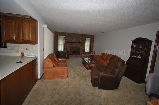 4th image of 834 E Fairbairn Dr