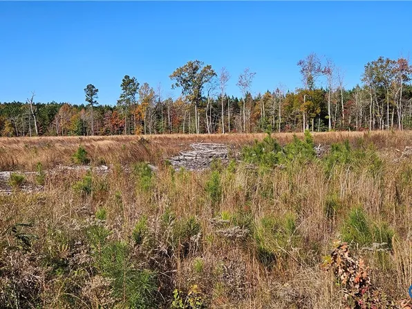 36-201A Husseys Creek Rd, Farnham, VA 22460